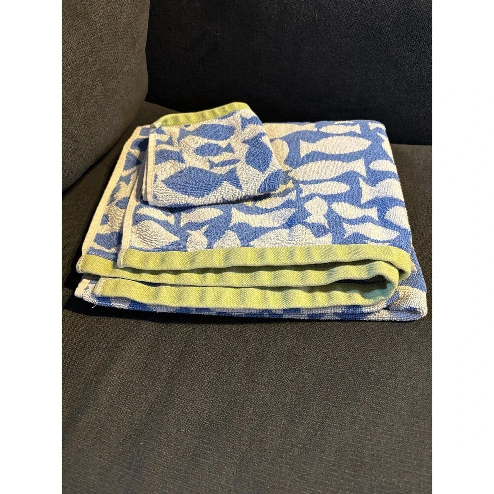 Pottery barn Y2K 2008 bath towel wash cloth set blue fish cotton turkey